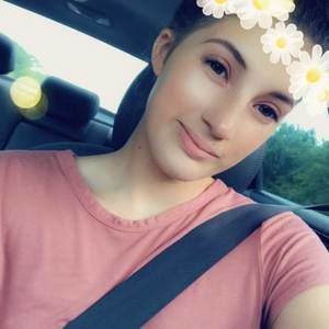 Meet your Posher, Kayla